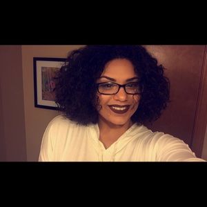 Meet your Posher, Jasmine