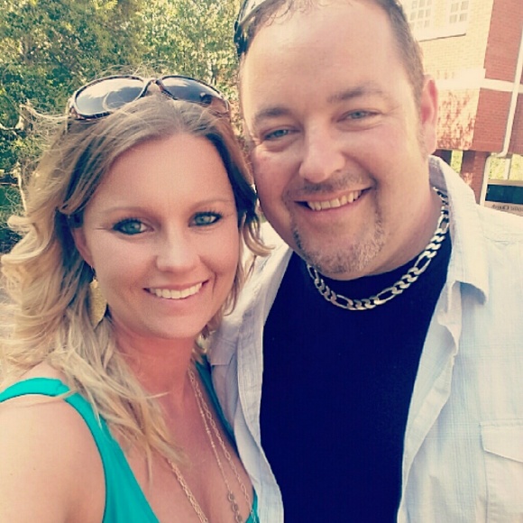 Meet your Posher, Nikki - Picture 4 of 4