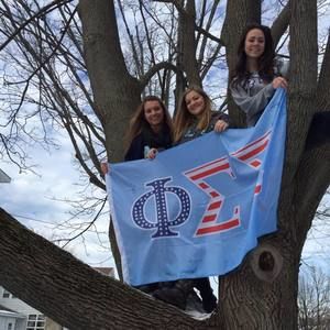 Meet your Posher, Katelyn