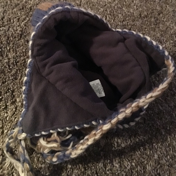Wool winter hat - Picture 3 of 3