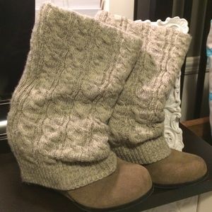 Steve Madden Wedge Booties Size 6.5