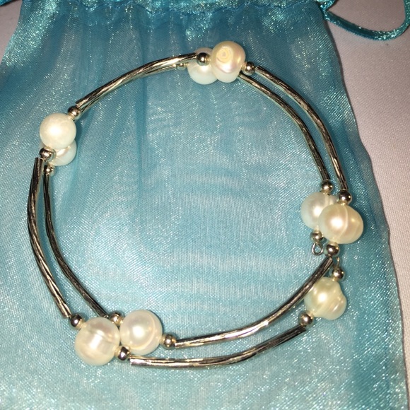 pearl bracelet 💗😍💖price drop💗💖