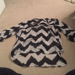 Chevron 3/4 sleeve top