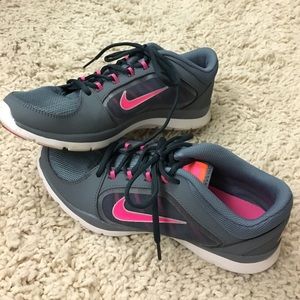 Women's flex trainer 4