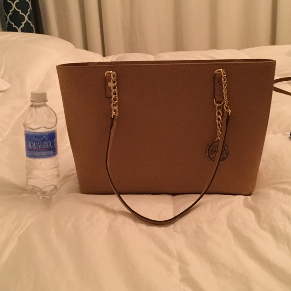 Michael Kors purse - Picture 3 of 4