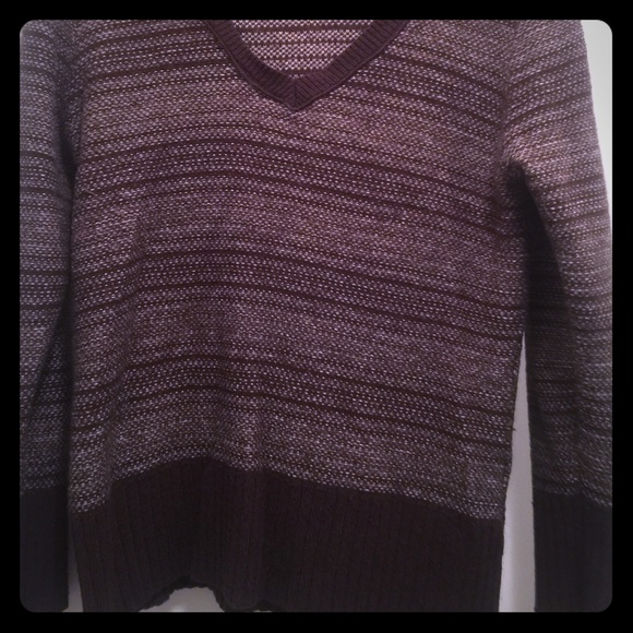 Old navy brown and cream sweater