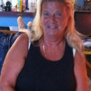 Meet your Posher, Edith