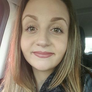 Meet your Posher, Marissa