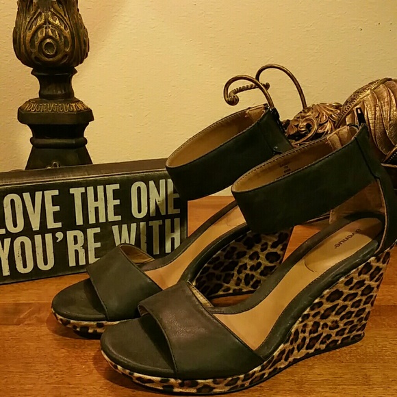 Leopard Wedges *RAWR*