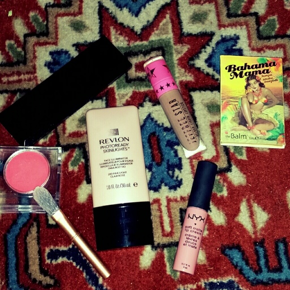 HIGH END MAKEUP BUNDLE