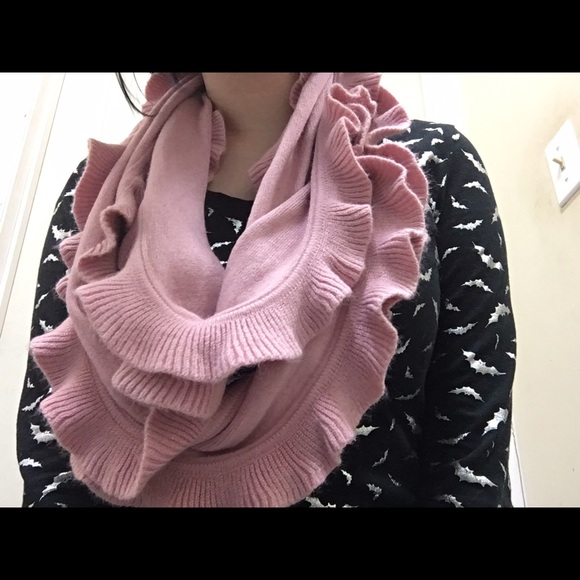Infinity scarf