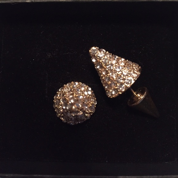 Spike earrings