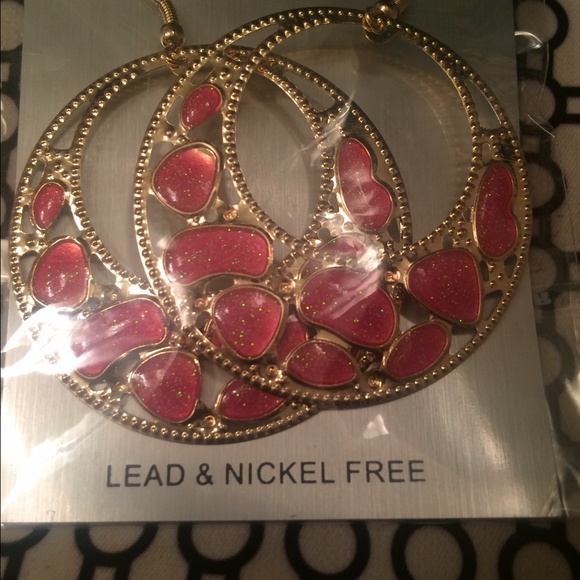 Earrings (fashion jewelry )