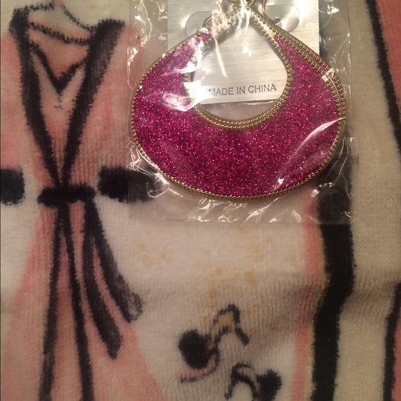 Earrings (fashion jewelry )