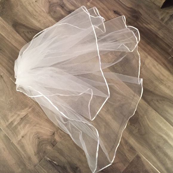 Satin Trimmed white Veil