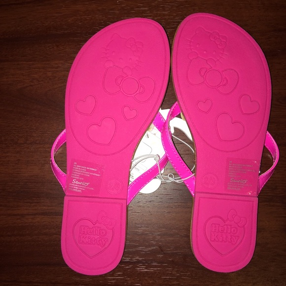 Hello Kitty Flip Flops Size 2/3 - Picture 2 of 3