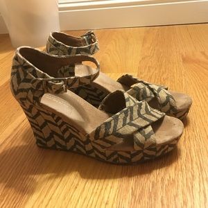 TOMS Wedge Sandals