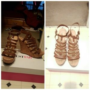 Strappy sandles/wedges