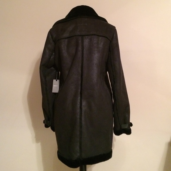 Forever 21 black bomber leather & fur lined coat - Picture 3 of 4