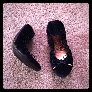 Pre Loved Aerin velvet foldaway leather flats