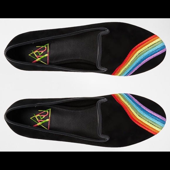 Y-R-U Rainbow Lavish Flats