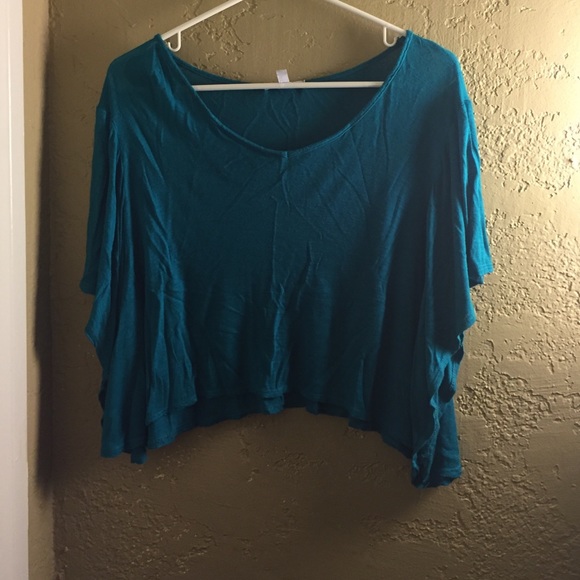 Teal flowy crop top
