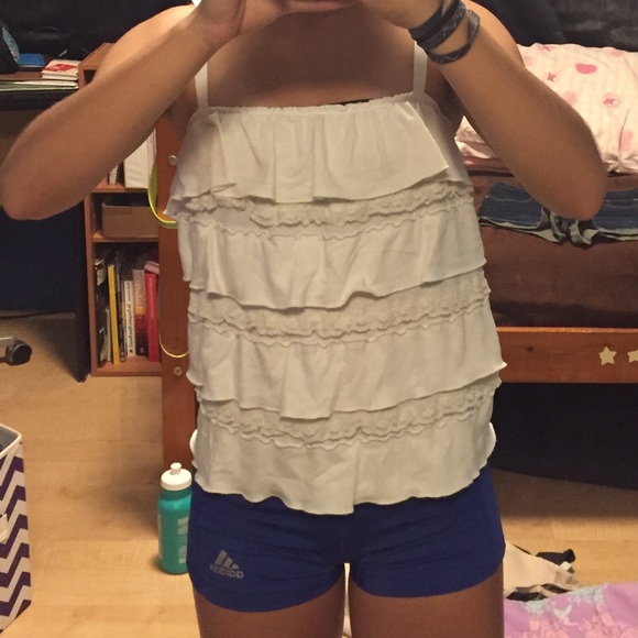 Gilly Hicks ruffle top