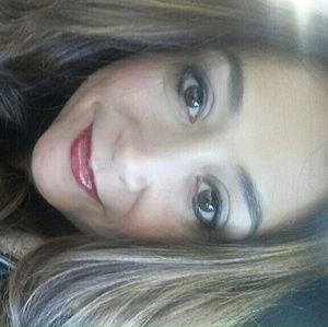 Meet your Posher, Justine