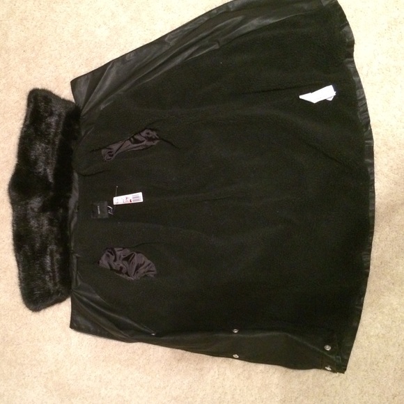 Forever 21 faux leather coat - Picture 4 of 4
