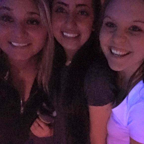 Meet your Posher, Tori