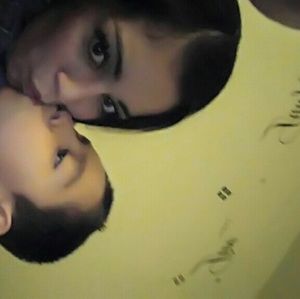 Meet your Posher, Taya