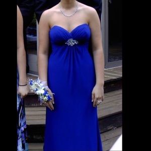 Blue strapless prom/formal dress