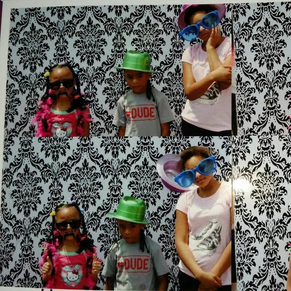 Meet your Posher, Kita - Picture 1 of 1