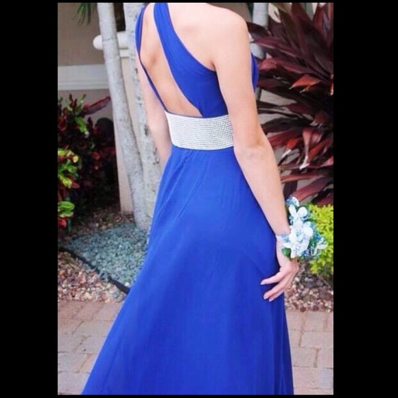 prom dress!! - Picture 1 of 4
