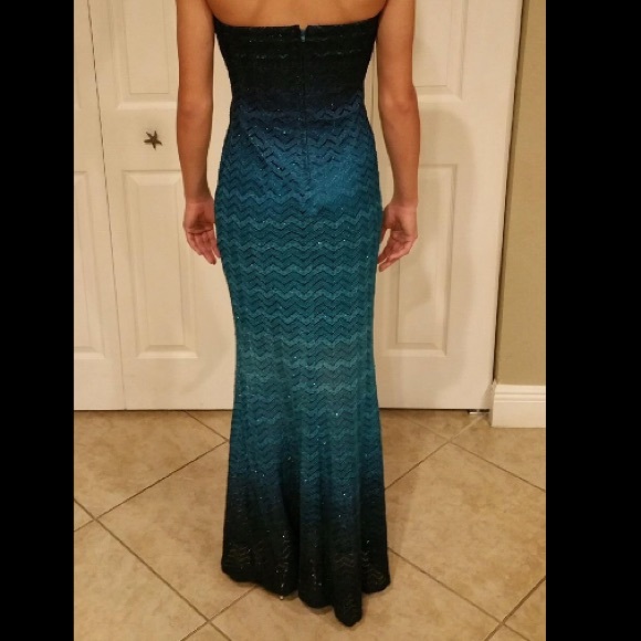 mermaid prom dress! - Picture 2 of 3