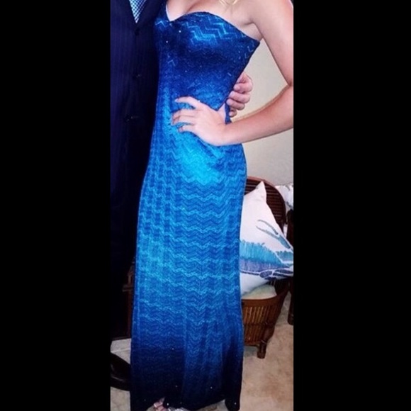 mermaid prom dress! - Picture 3 of 3