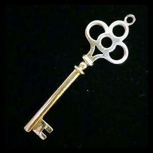 Sterling silver antique key pendant (designer look
