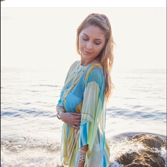 Meet your Posher, Sara - Picture 2 of 2