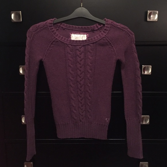 American Eagle Sweater - Picture 1 of 4