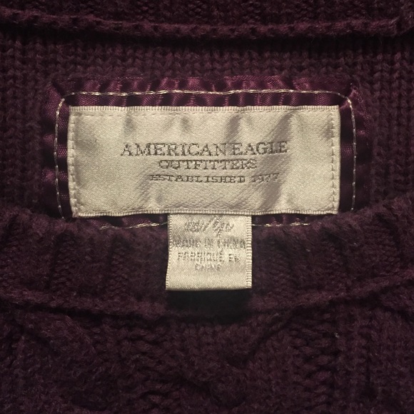 American Eagle Sweater - Picture 3 of 4