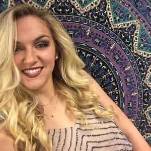 Meet your Posher, Kenna