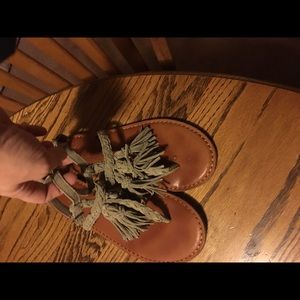American Eagle tasseled Sandals