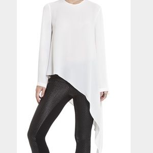 🚫60% off🚫 💙!NEW! Bcbg Max Azria white shirt💙