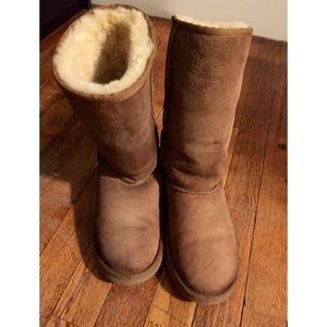 UGG Boots Chestnut