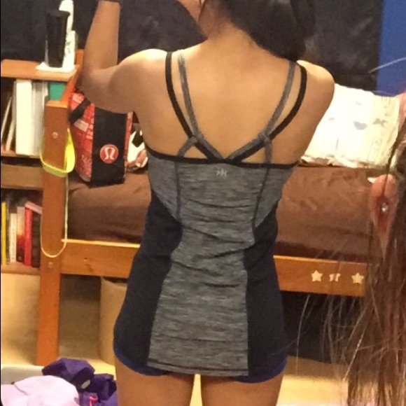 Workout tank - Picture 1 of 2