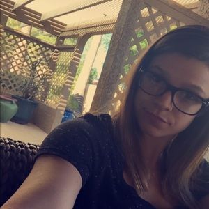 Meet your Posher, Katelyn