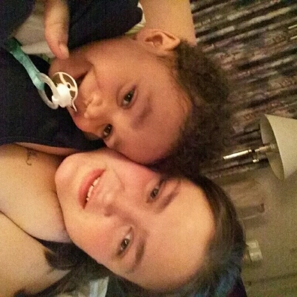 Meet your Posher, Larae - Picture 1 of 1