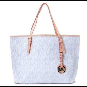 Micheal kors tote