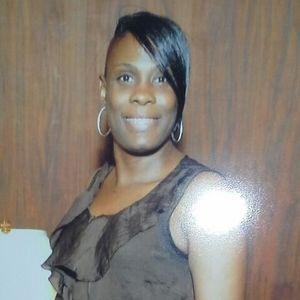 Meet your Posher, Yolanda