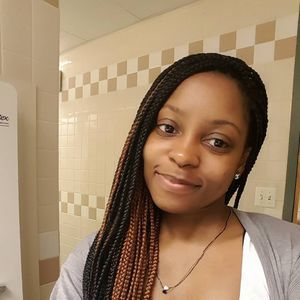 Meet your Posher, Emily